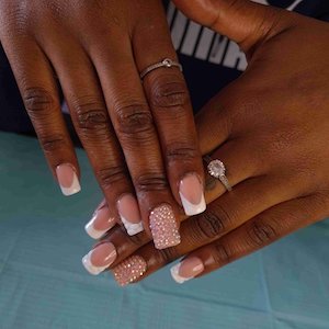 Ongles pose américaine