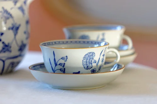 Tasses en porcelaine